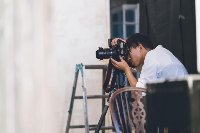 カメラマンの仕事内容・なり方・年収・資格などを解説