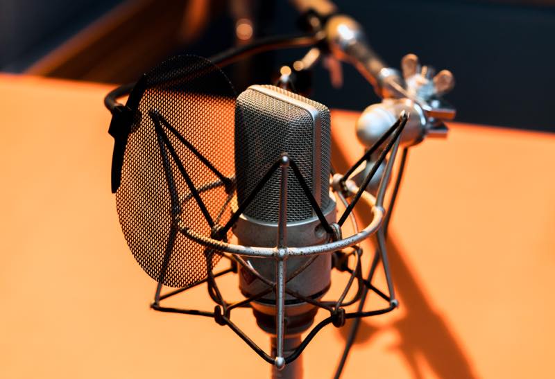 21年版 声優の仕事内容 なり方 年収 資格などを解説 職業情報サイト キャリアガーデン